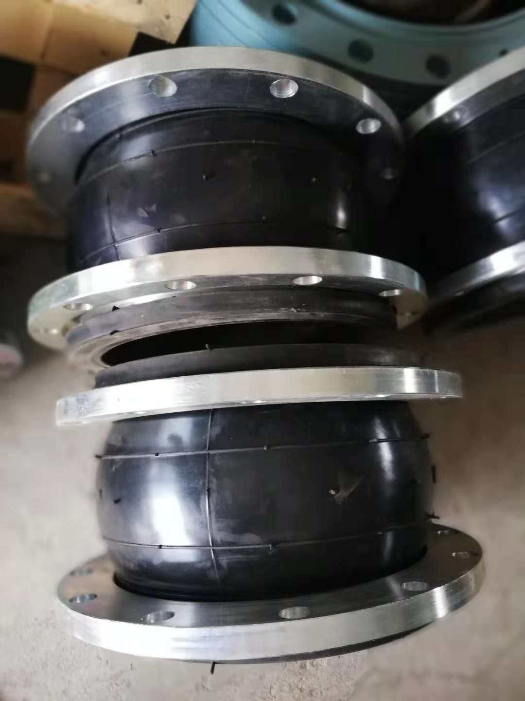 浅谈橡胶软接头的作用、类型及说明
